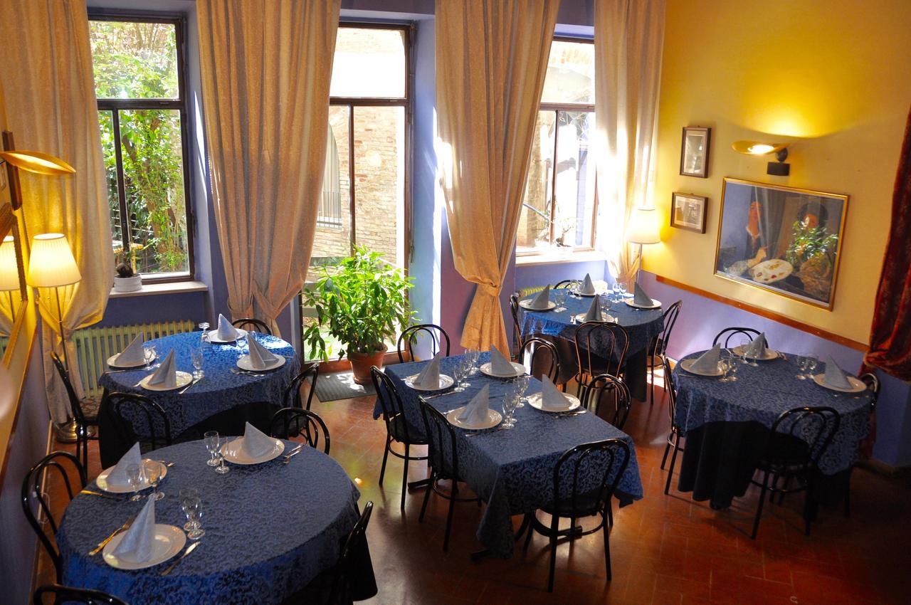 Il Cortegiano Hotel Urbino Exterior foto