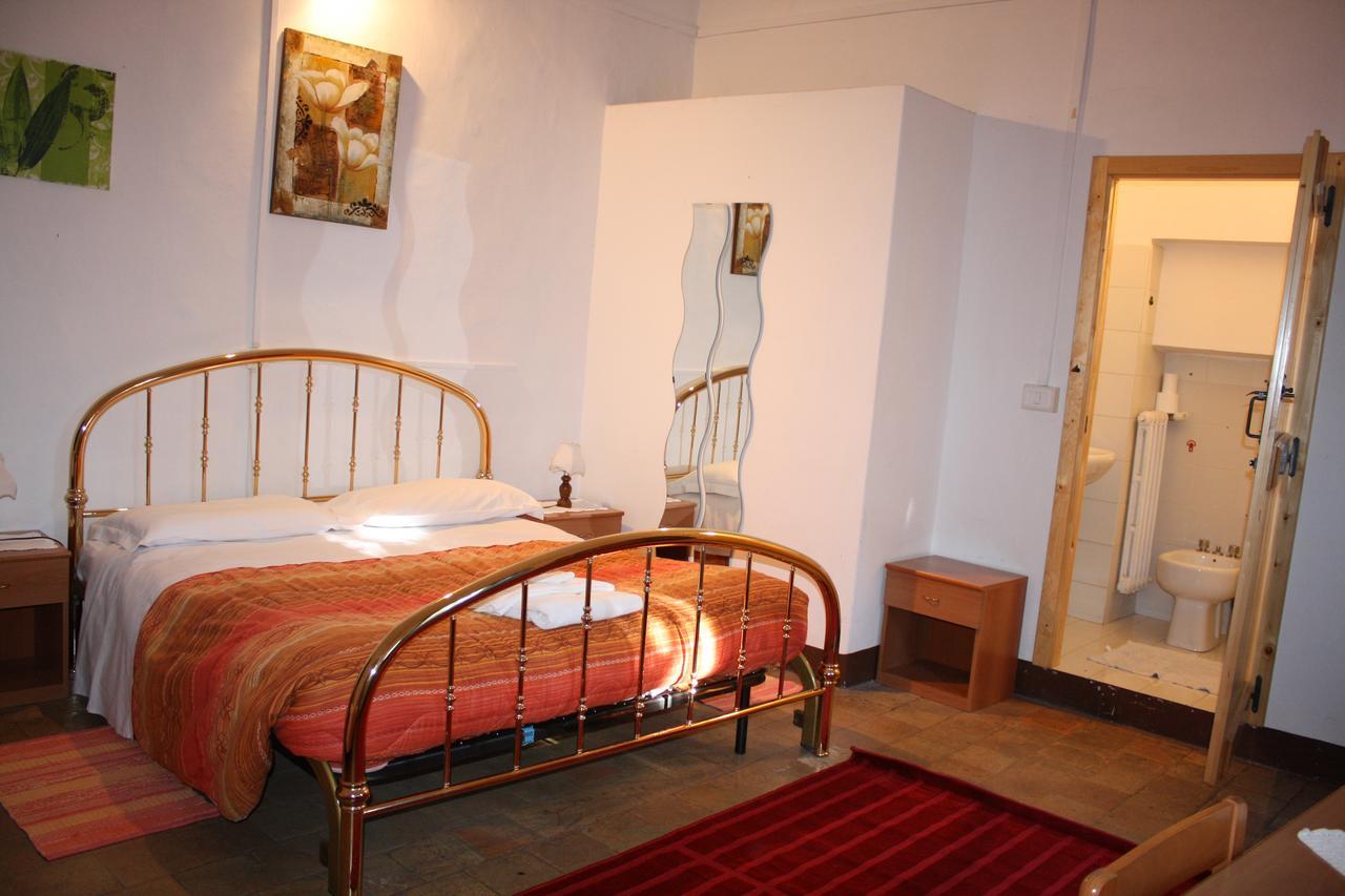 Il Cortegiano Hotel Urbino Exterior foto